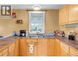 10579 Youbou Rd, Youbou, BC V0R3E1 Photo 12