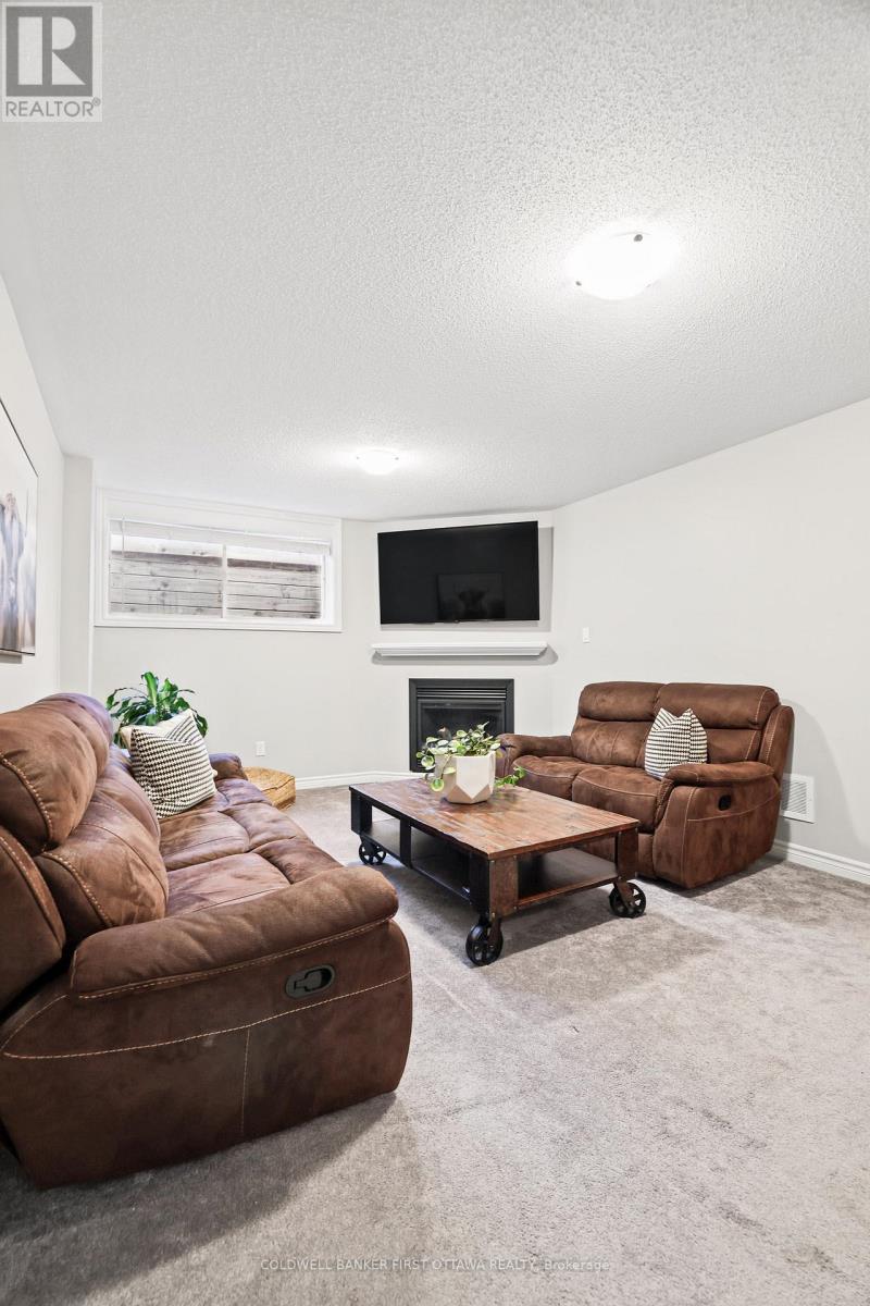 151 CALVINGTON AVENUE - 34