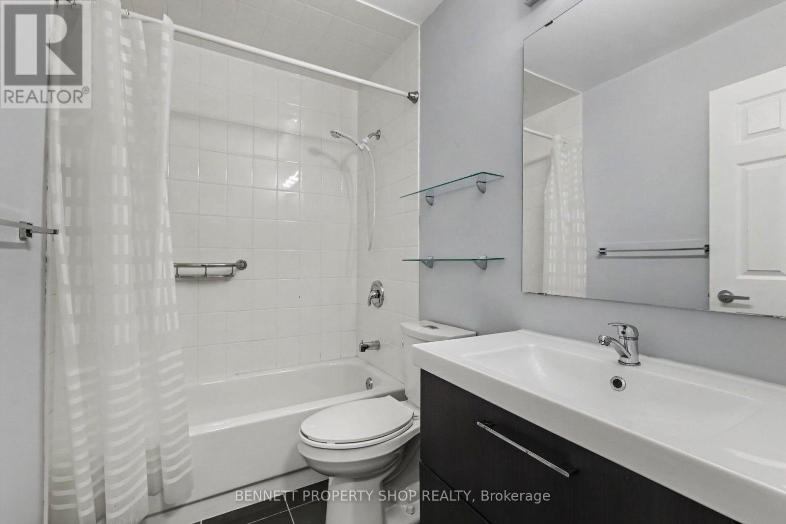 13 CANDOW CRESCENT - 12