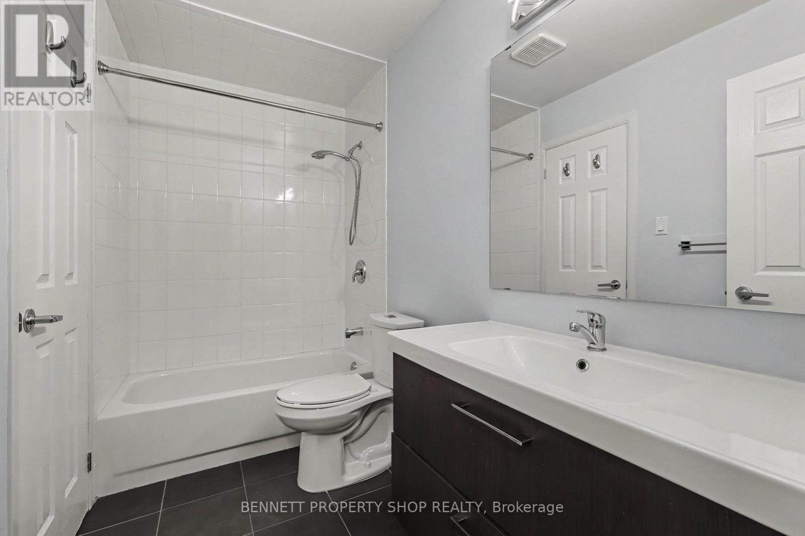 13 CANDOW CRESCENT - 14