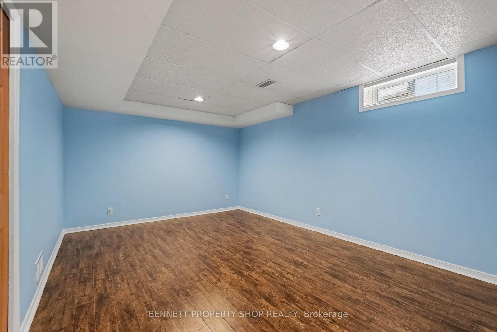 13 CANDOW CRESCENT - Image 33
