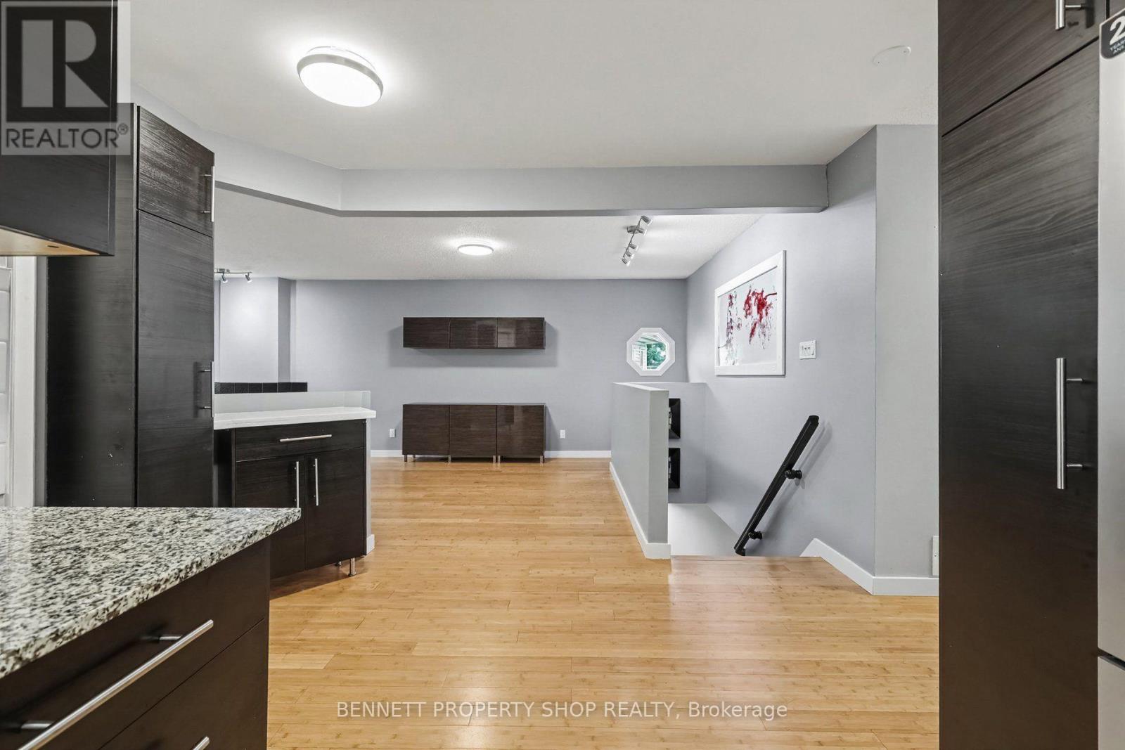 13 CANDOW CRESCENT - 8