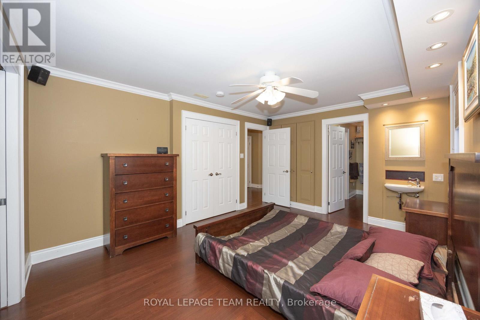 2128 BENJAMIN AVENUE - Image 17