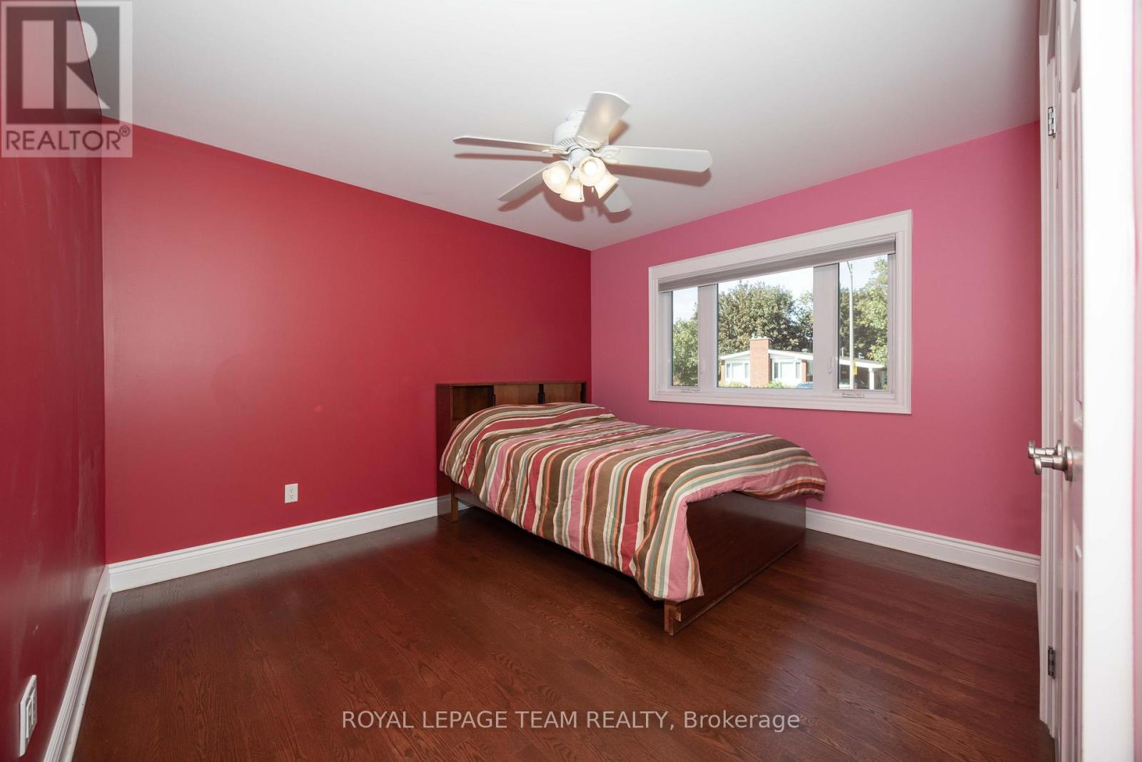 2128 BENJAMIN AVENUE - Image 24