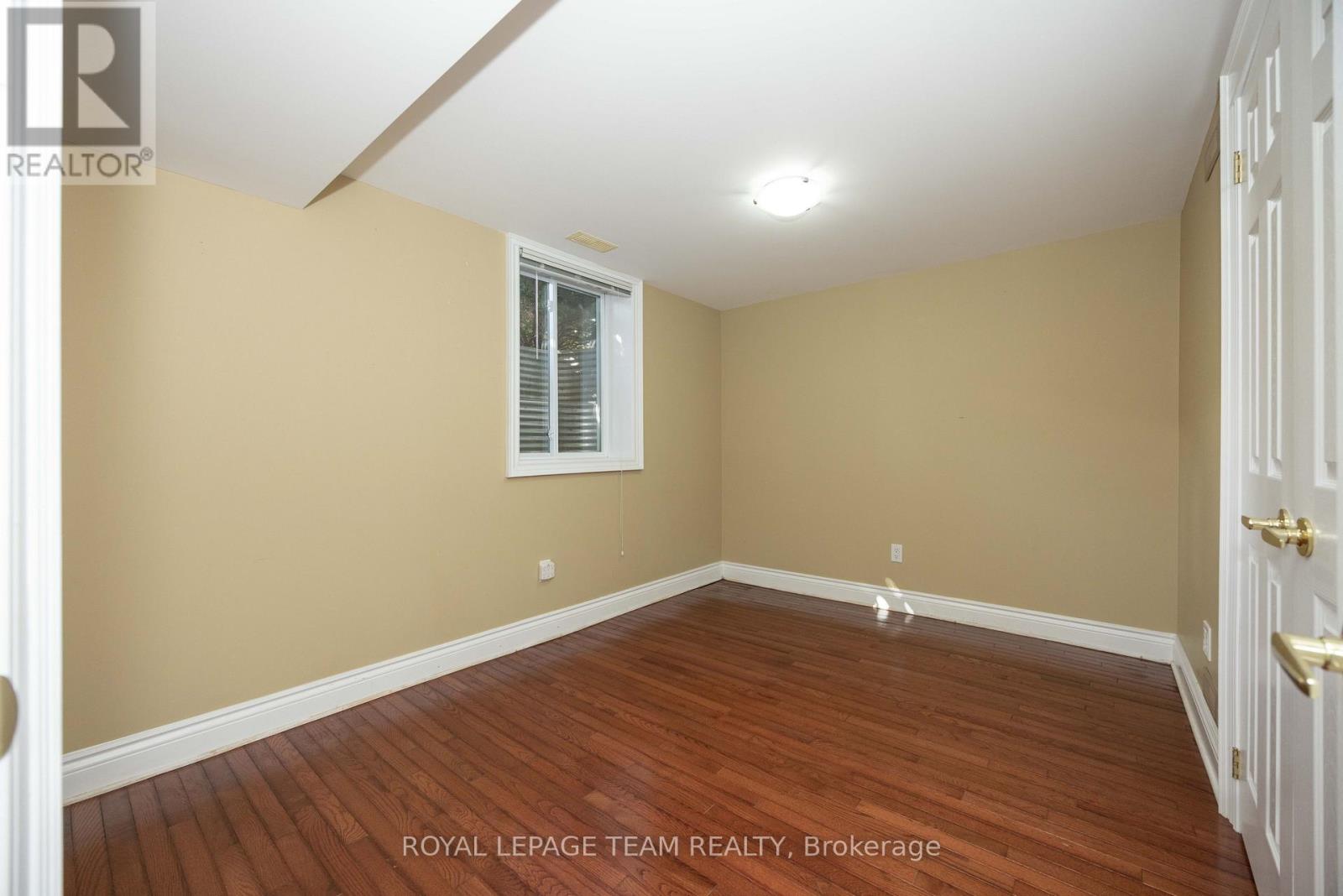 2128 BENJAMIN AVENUE - Image 29