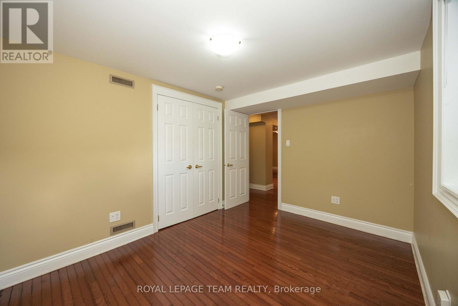 2128 BENJAMIN AVENUE - Image 30