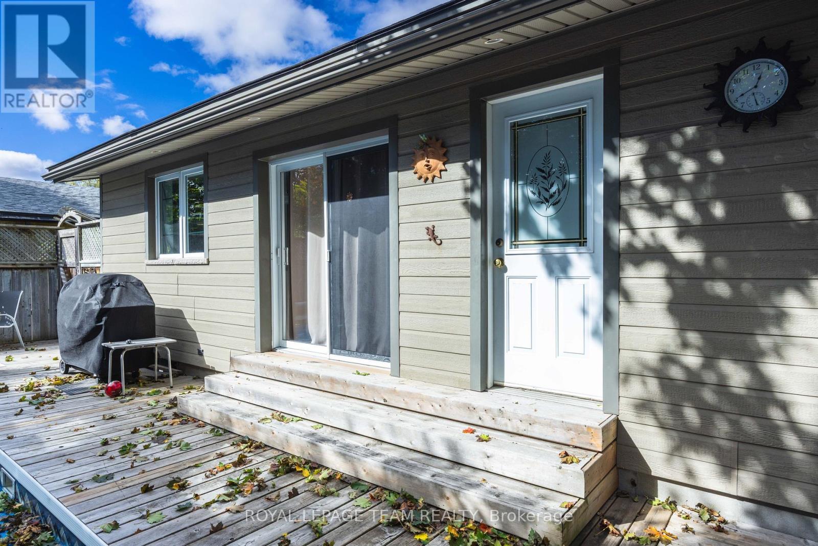 2128 BENJAMIN AVENUE - Image 41