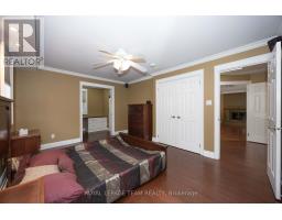 Family room - 2128 Benjamin Avenue, Ottawa, ON K2A1P4 Photo 16