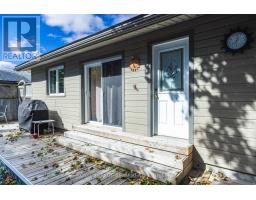 2128 Benjamin Avenue, Ottawa, ON K2A1P4 Photo 41