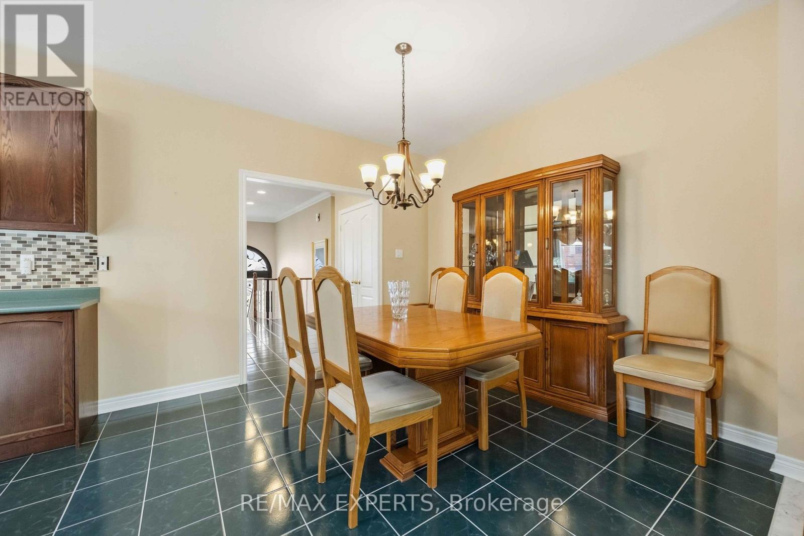 93 Velmar Drive, Vaughan, ON photo 10