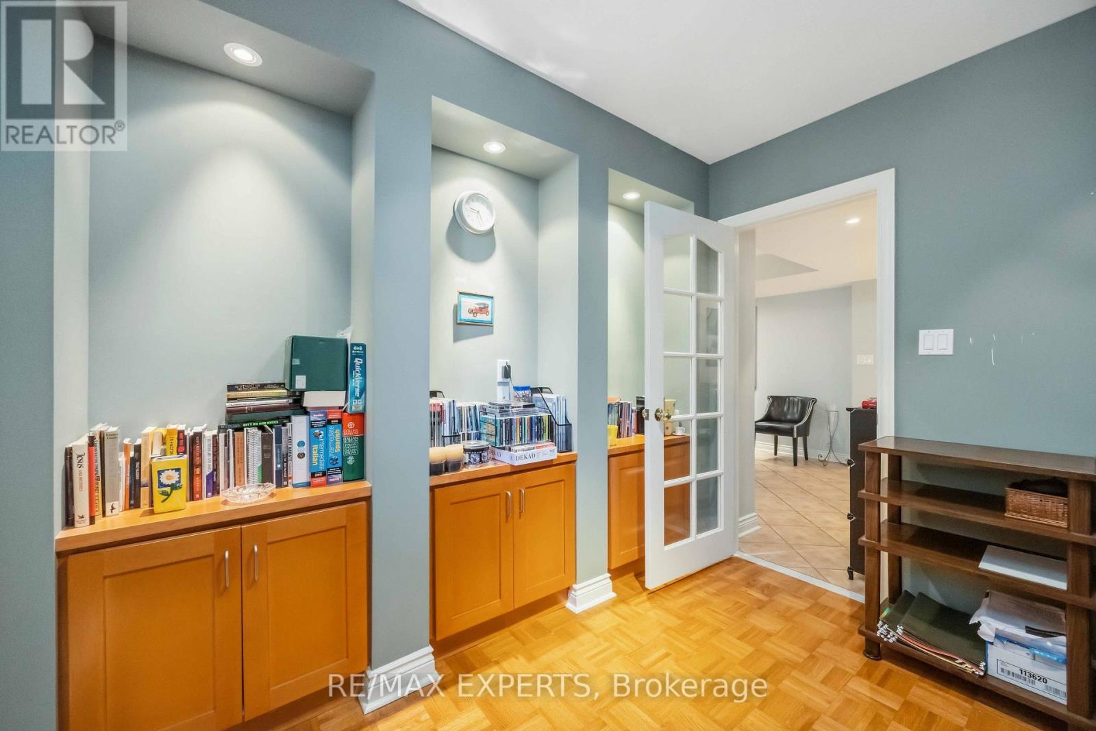 93 Velmar Drive, Vaughan, ON photo 38