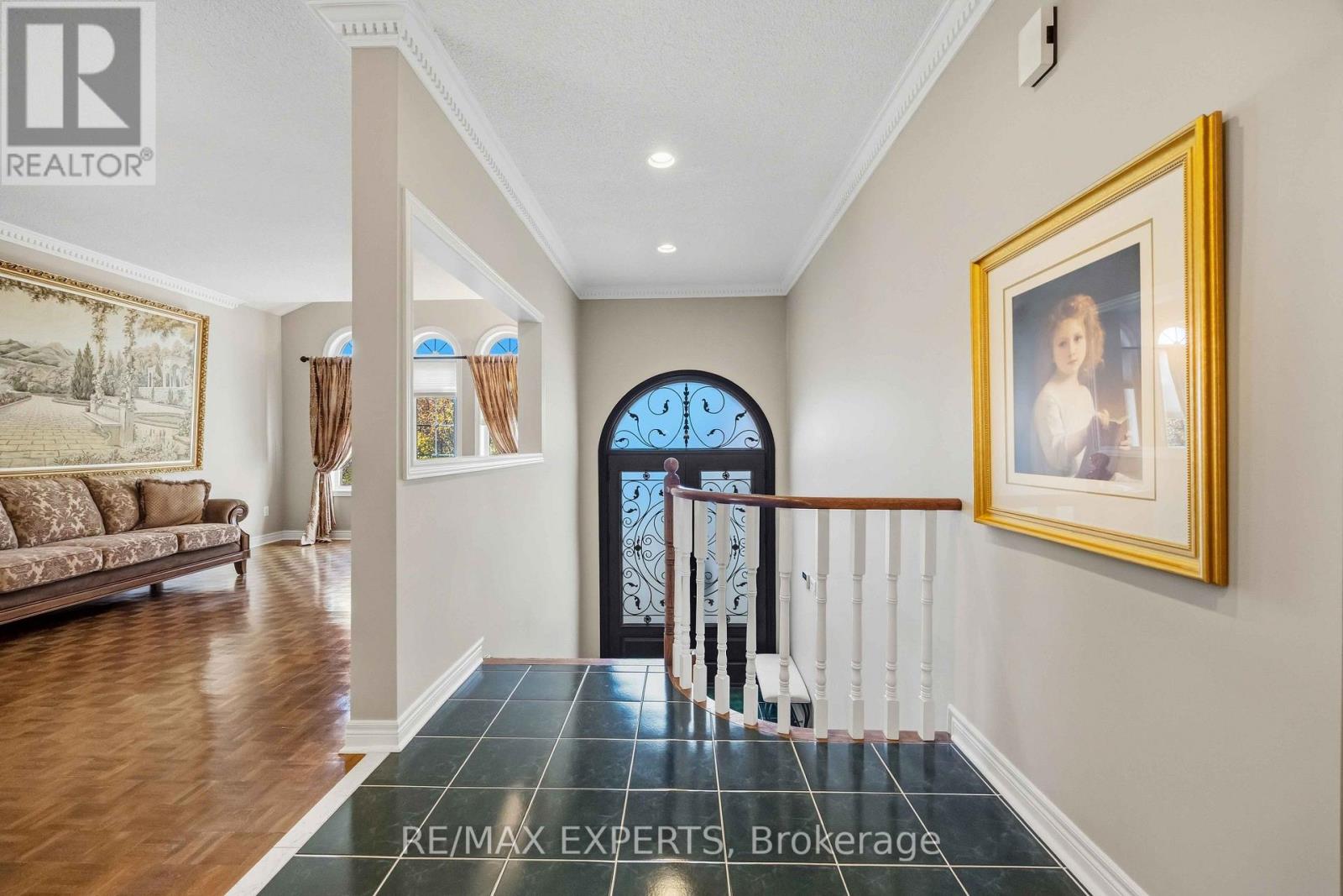 93 Velmar Drive, Vaughan, ON photo 4