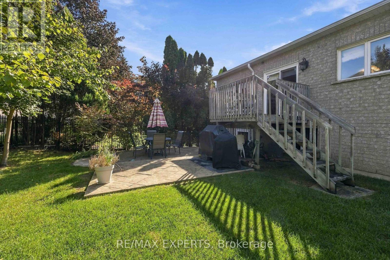 93 Velmar Drive, Vaughan, ON photo 45