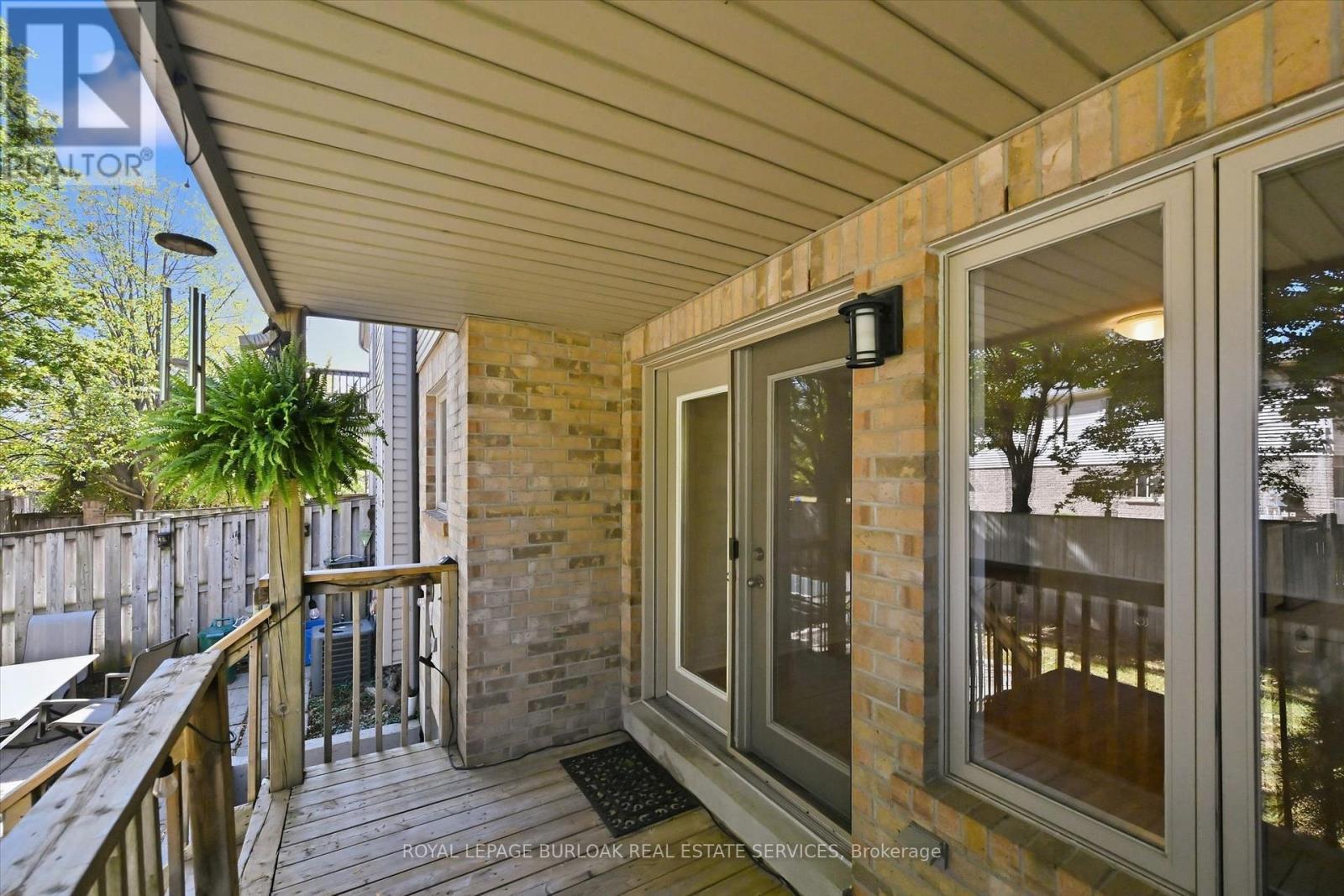 #11 705 CUMBERLAND AVENUE - 35