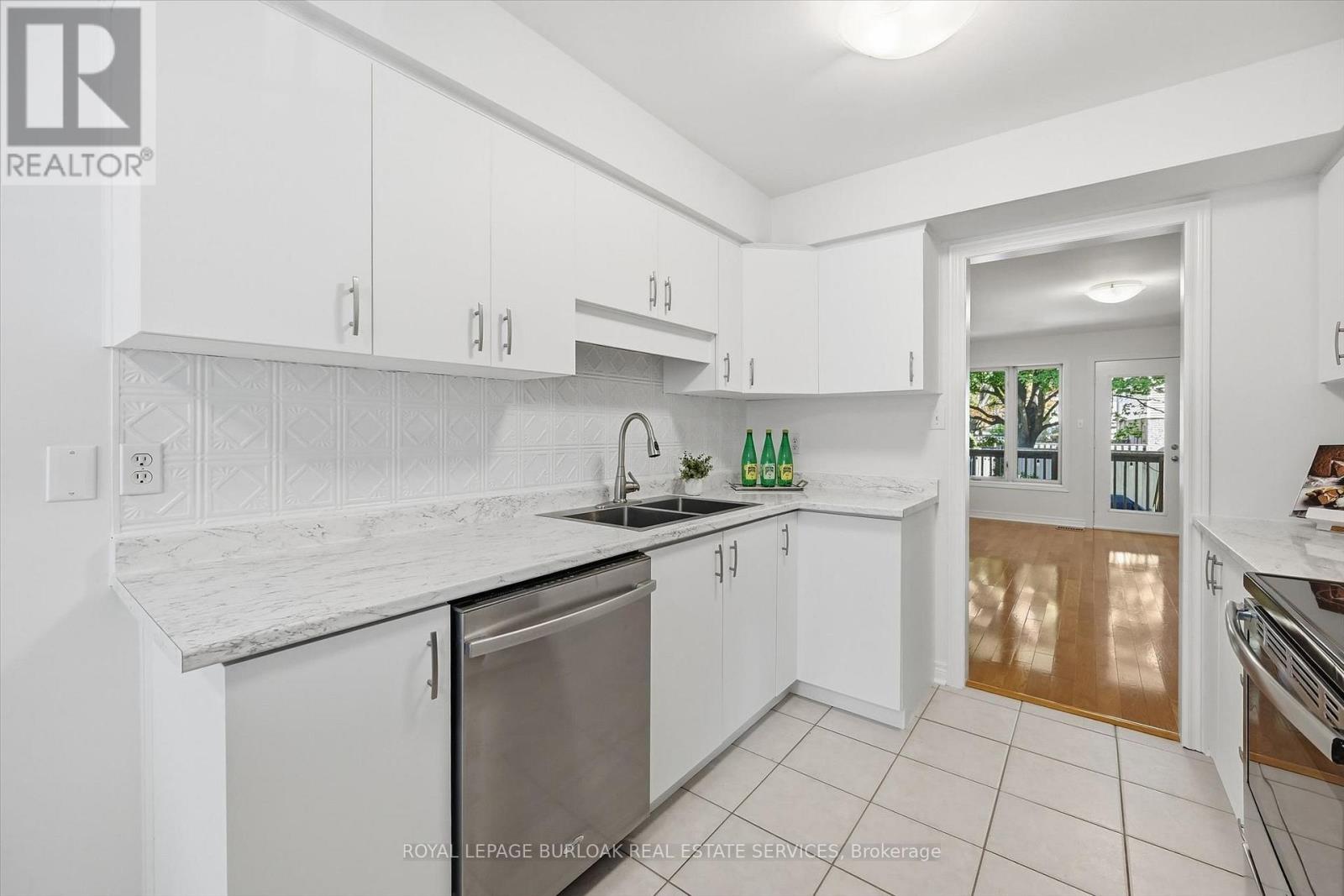 #11 705 CUMBERLAND AVENUE - 8