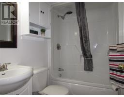 22 Petries Street thumbnail 11