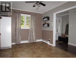 22 Petries Street thumbnail 4