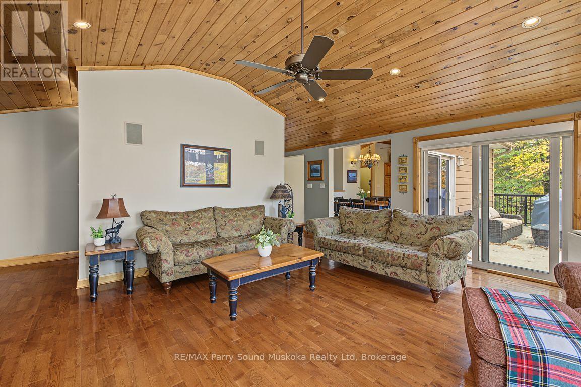 53 MORNINGSIDE DRIVE - 18