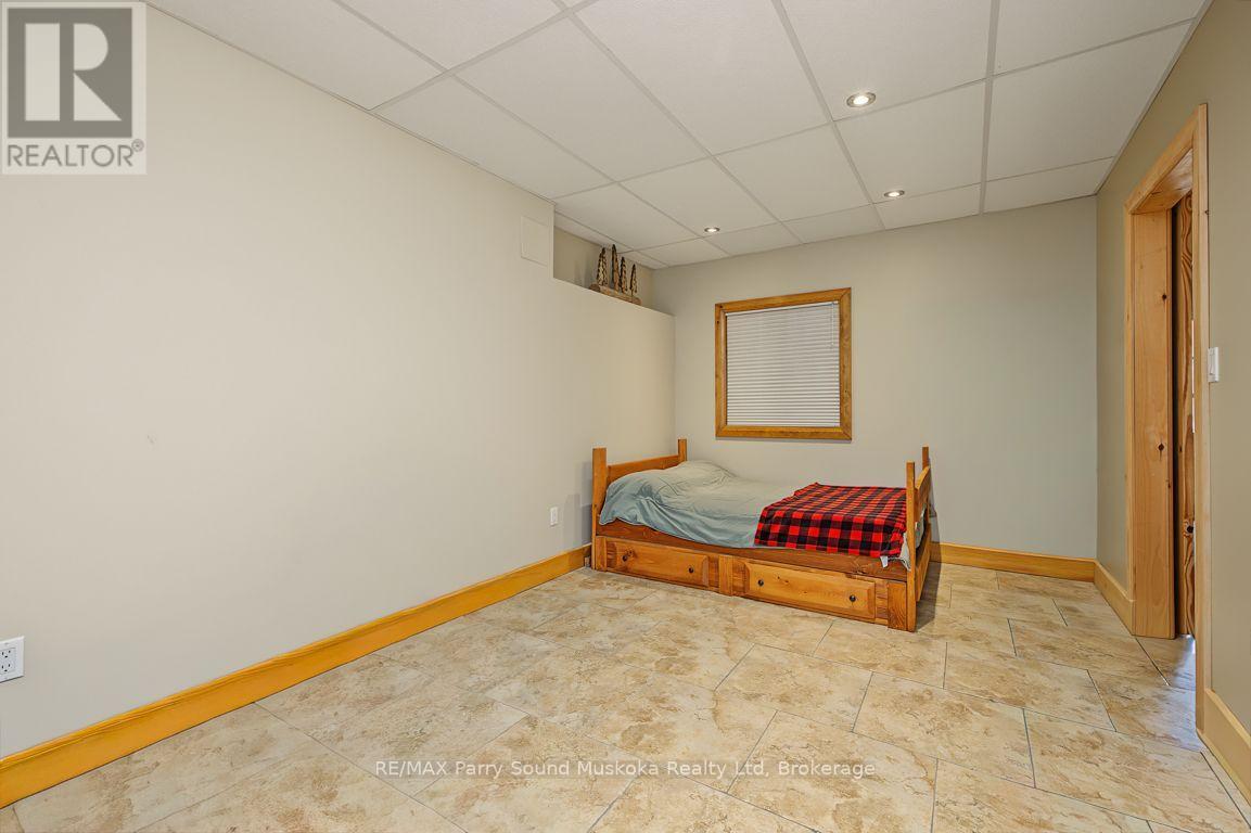 53 MORNINGSIDE DRIVE - 41