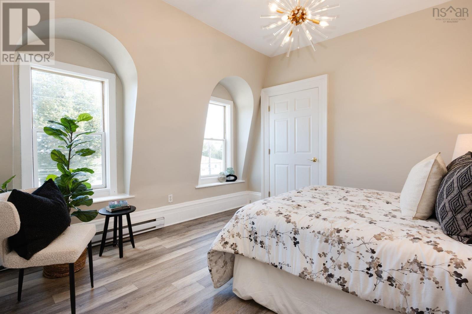 Property 30 of 53 of 2542 Gottingen Street