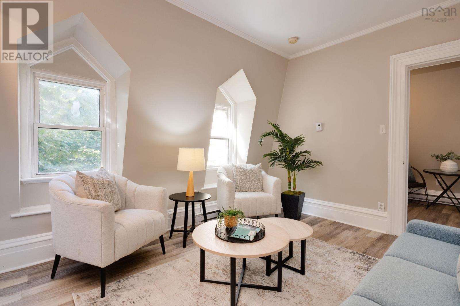 2542 Gottingen Street - 27