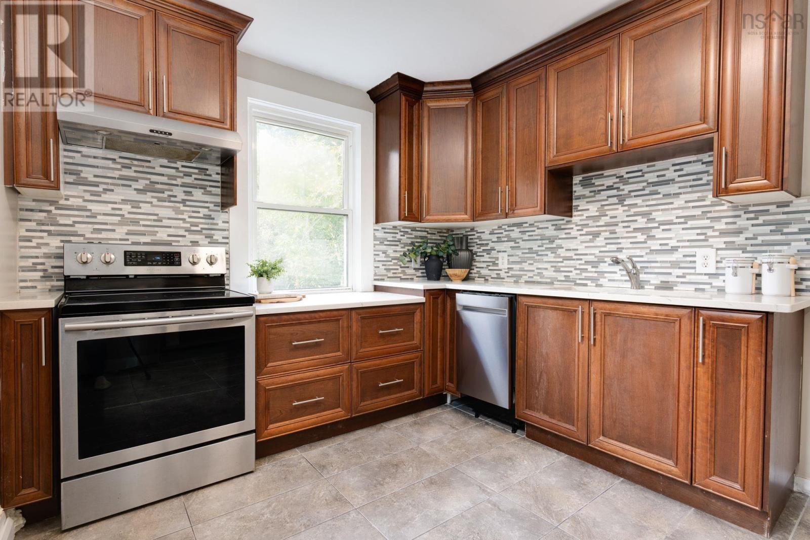2542 Gottingen Street - 20