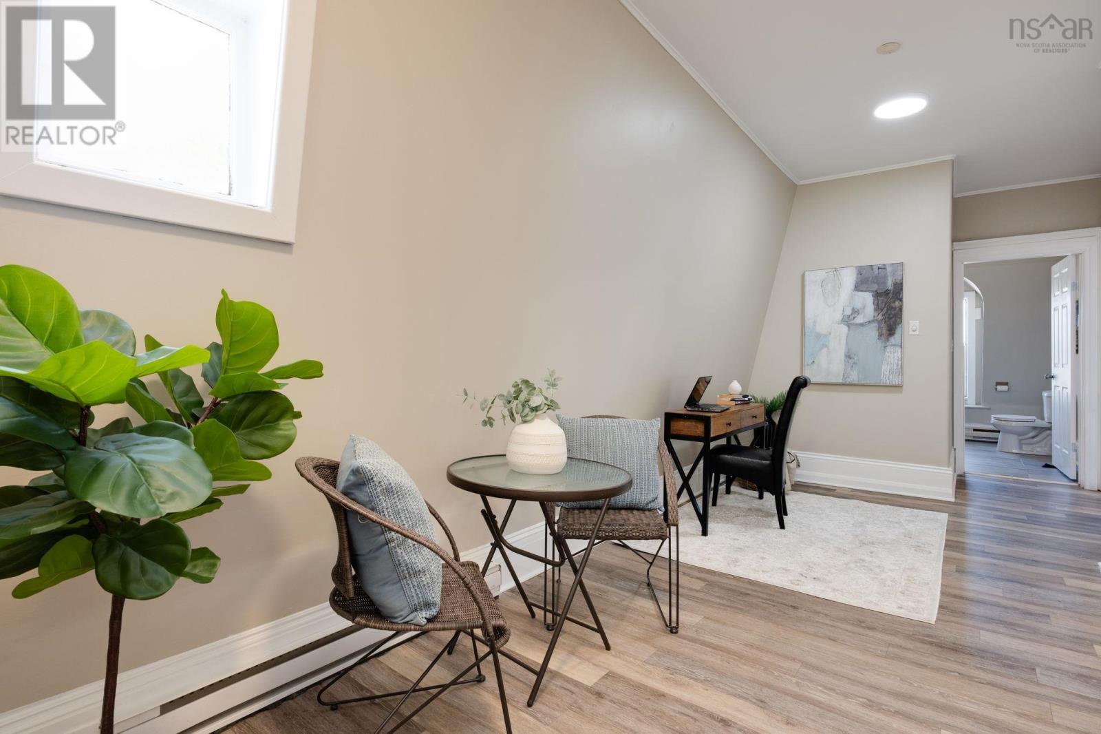 2542 Gottingen Street - 22