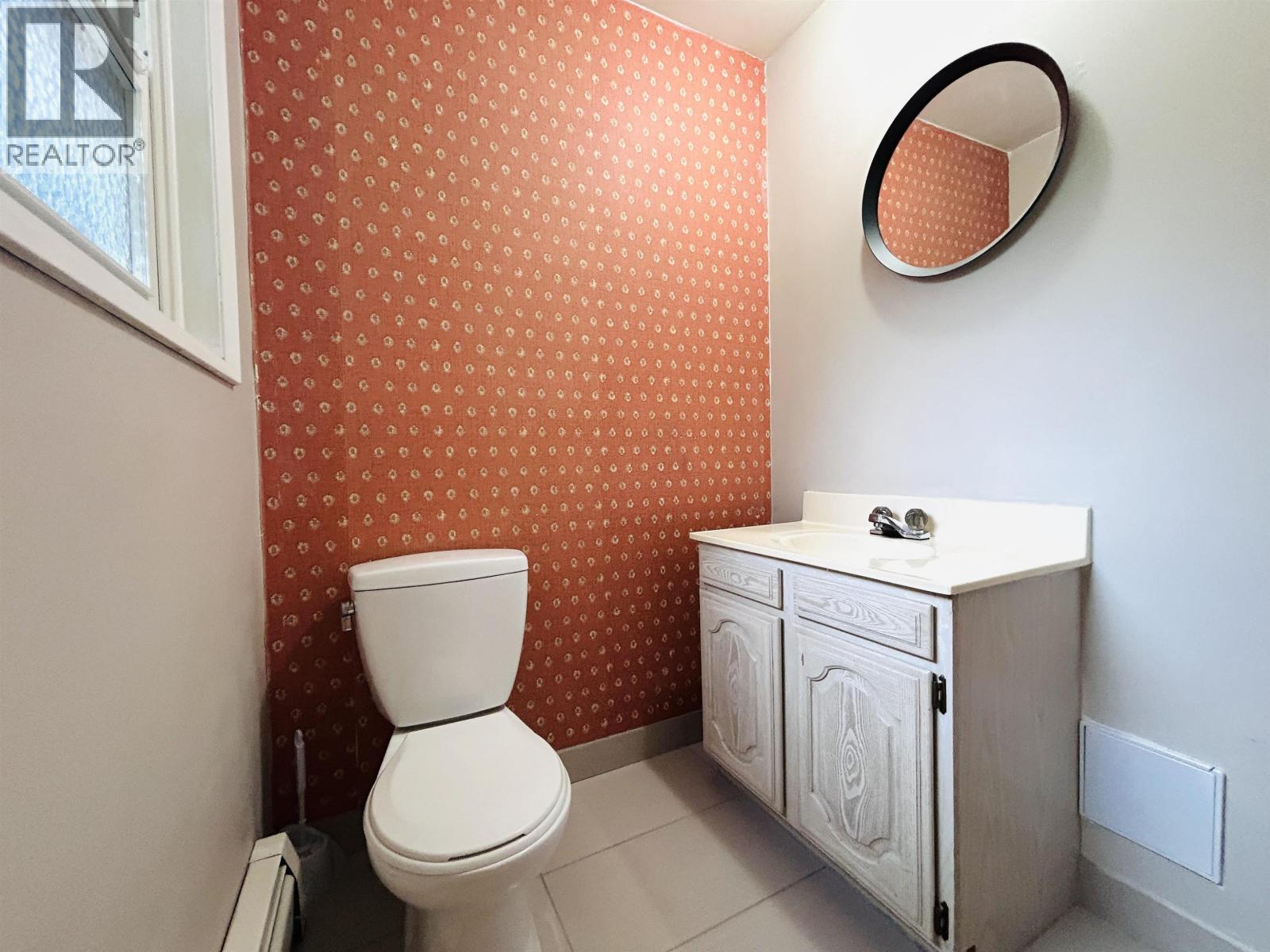 1404 WINSLOW AVENUE, Coquitlam - Image 1