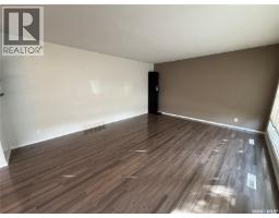 Laundry room - 1141 Hartney Avenue, Weyburn, SK S4H0L9 Photo 7