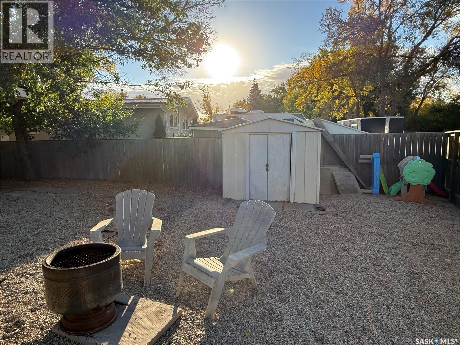 1141 Hartney AVENUE - 27