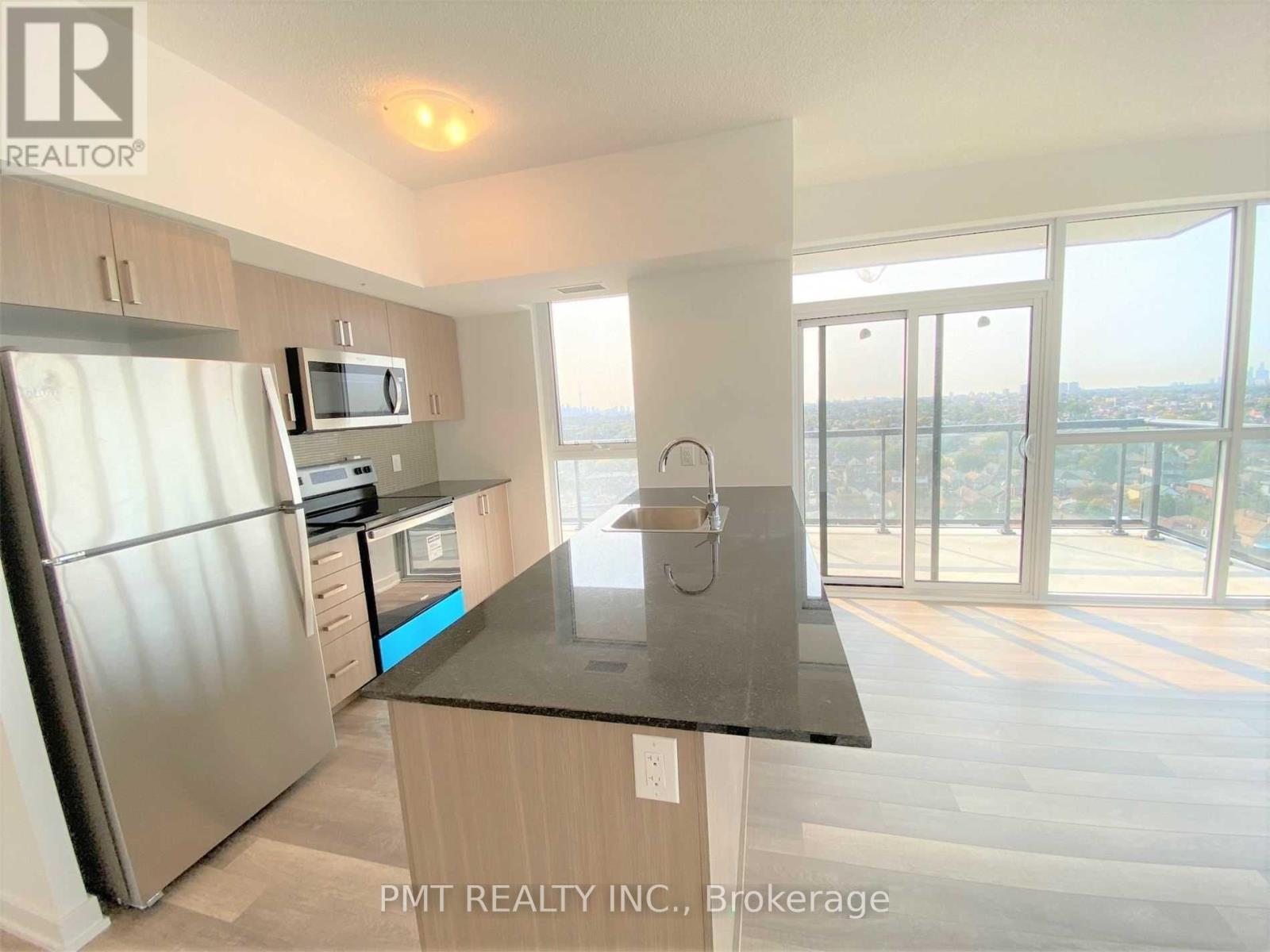 1603 Eglinton Avenue West — photo 4