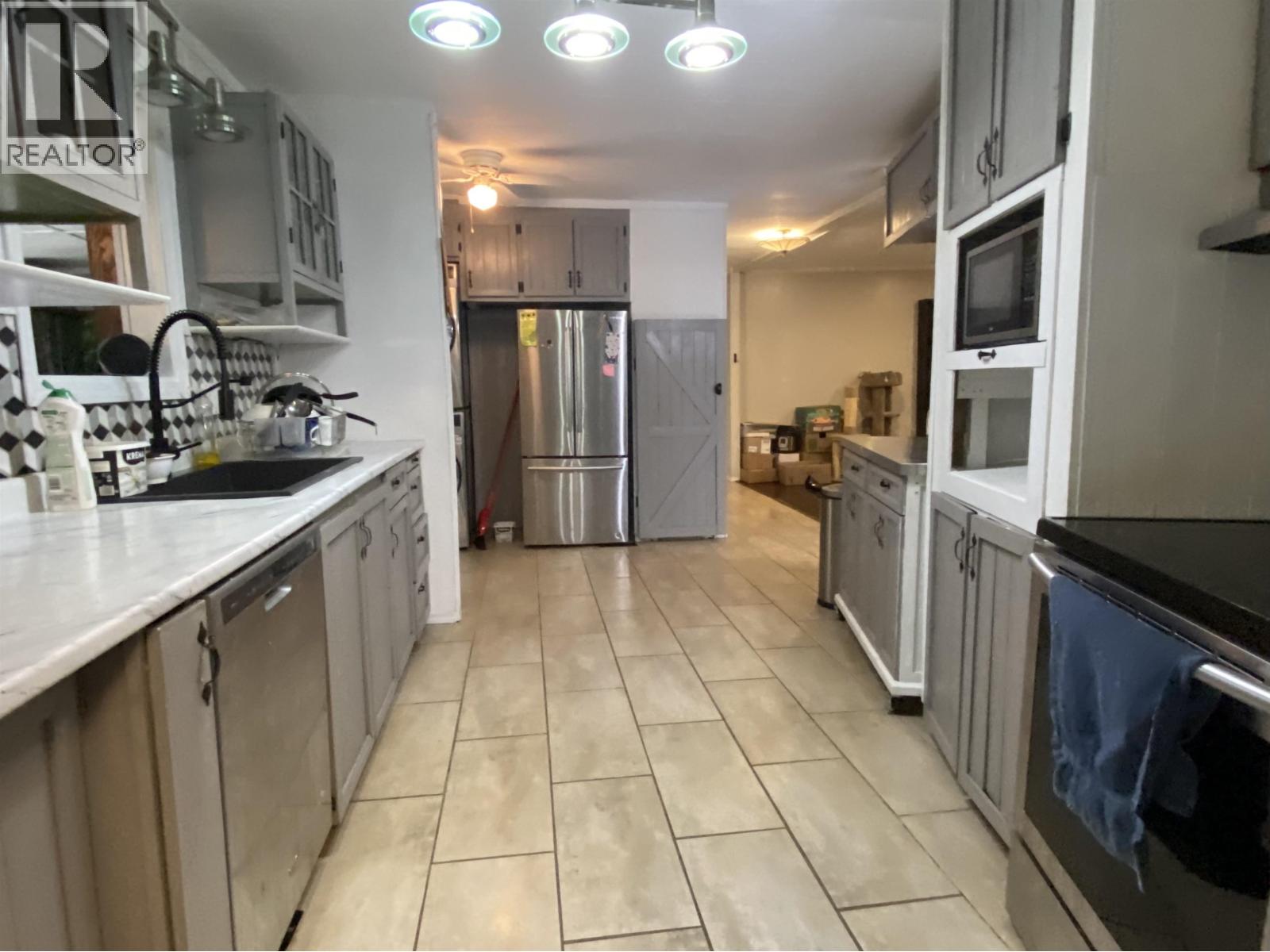 3927 CRESCENTVIEW AVENUE - 6