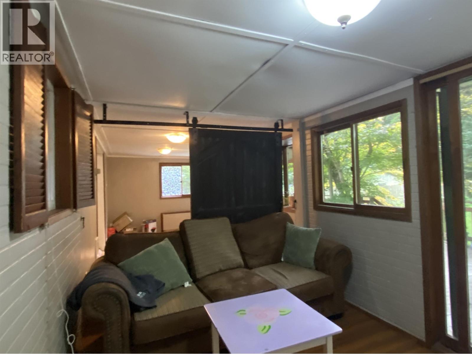 3927 CRESCENTVIEW AVENUE - 18