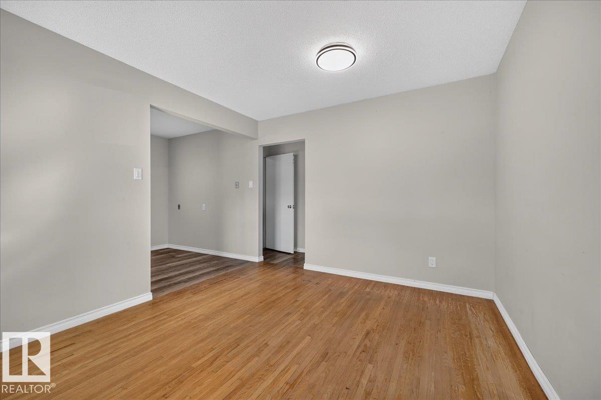 10716 51 AV NW - 14