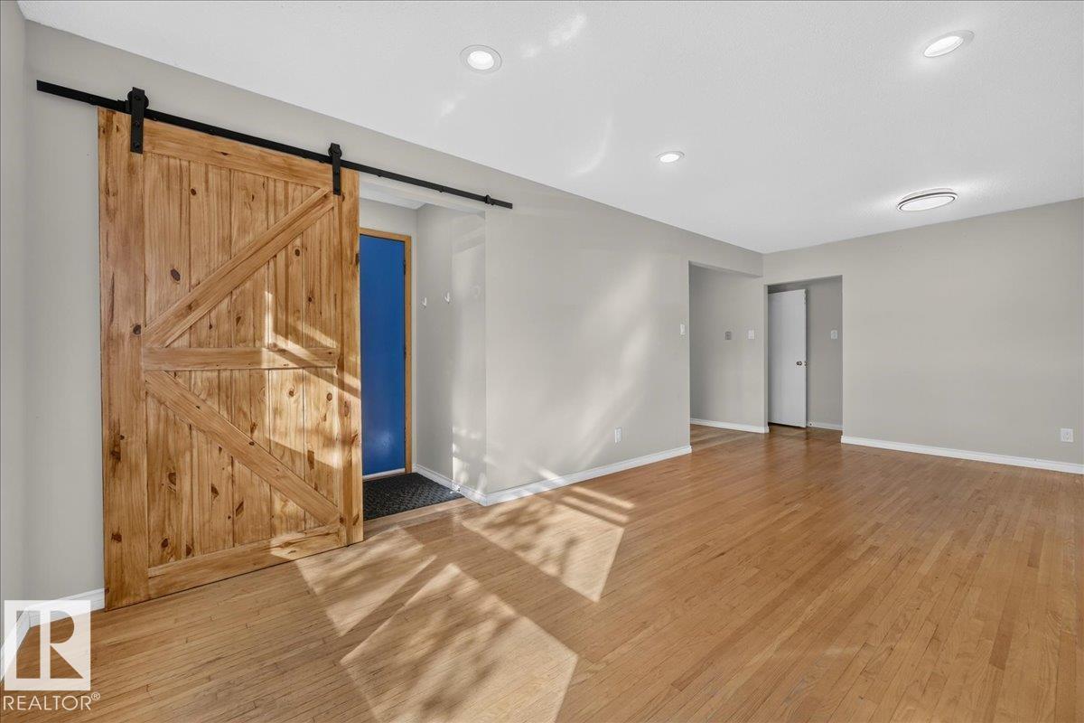 10716 51 AV NW - 9