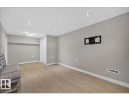 10716 51 Av Nw, Edmonton, AB T6H0L2 Photo 48