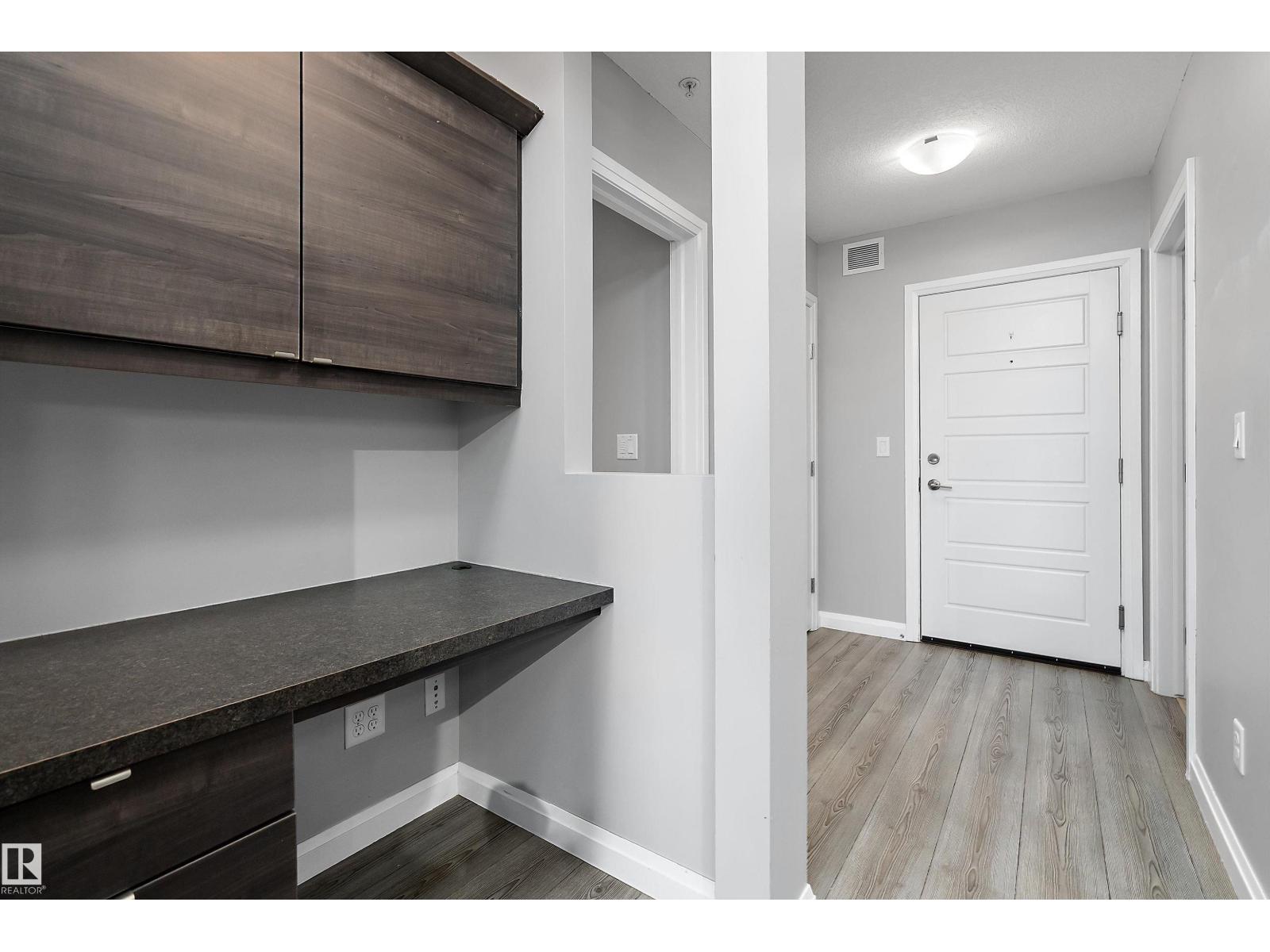 #311 2590 ANDERSON WY SW - 3