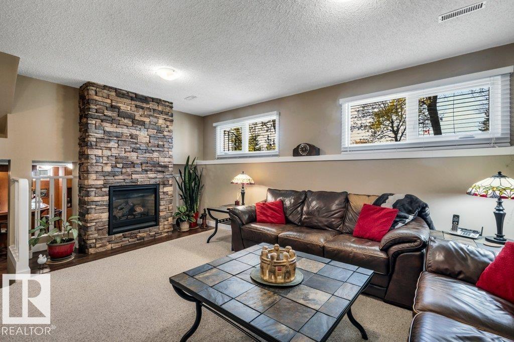 176 LAROSE DR - 28