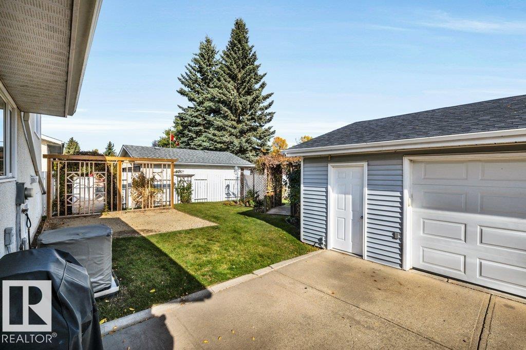 176 LAROSE DR - 41