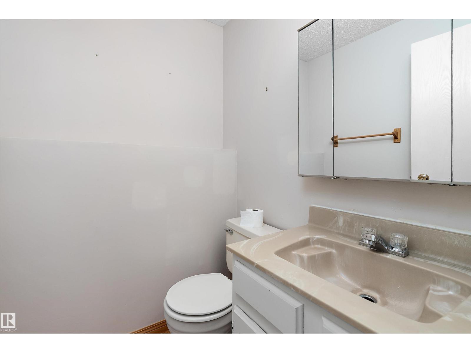 4118 46 ST - 31