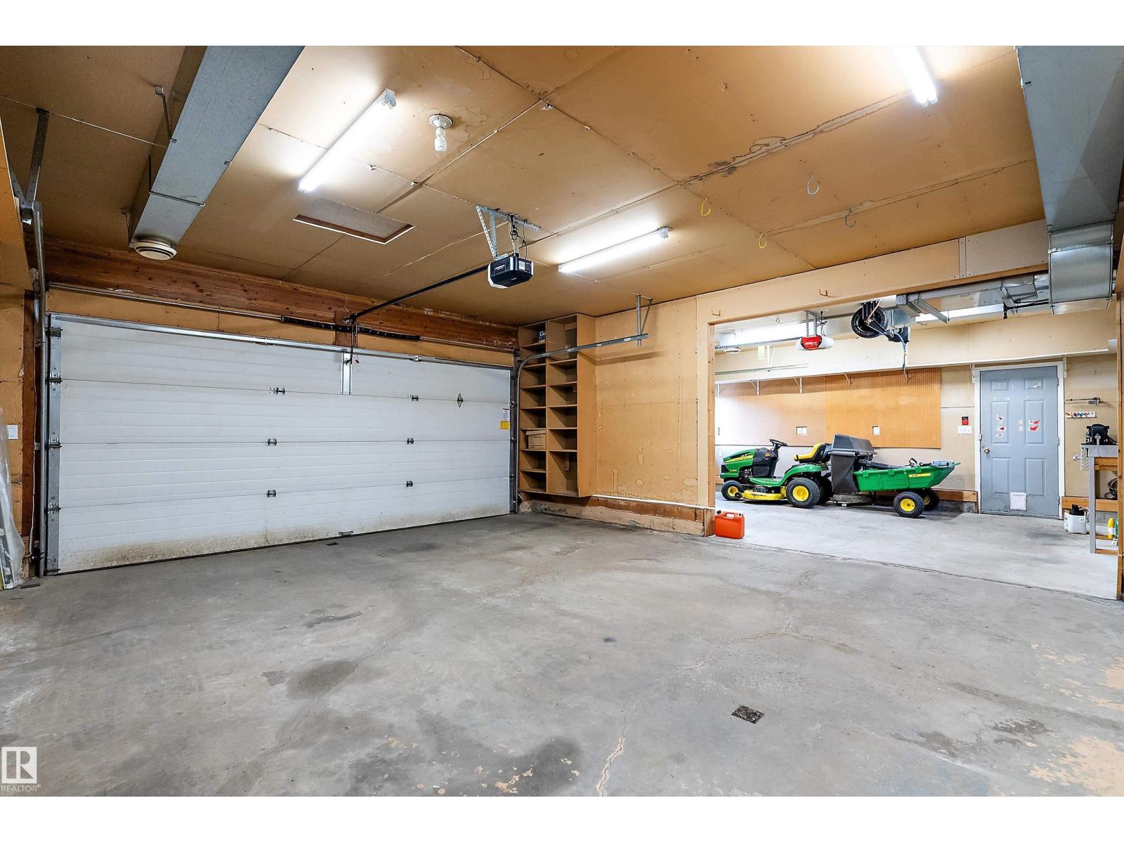 4118 46 ST - 38