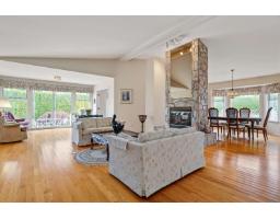 16155 16a Avenue, Surrey, BC V4A9J9 Photo 7
