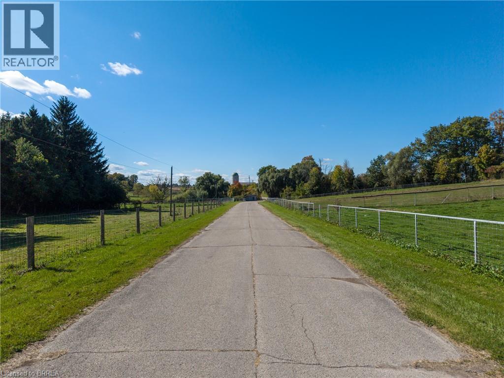 2173 Cockshutt Road — photo 30