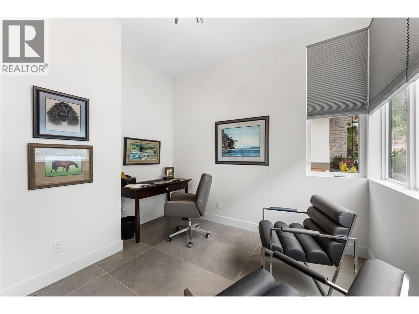 557 Clifton Court, Kelowna - Image 1