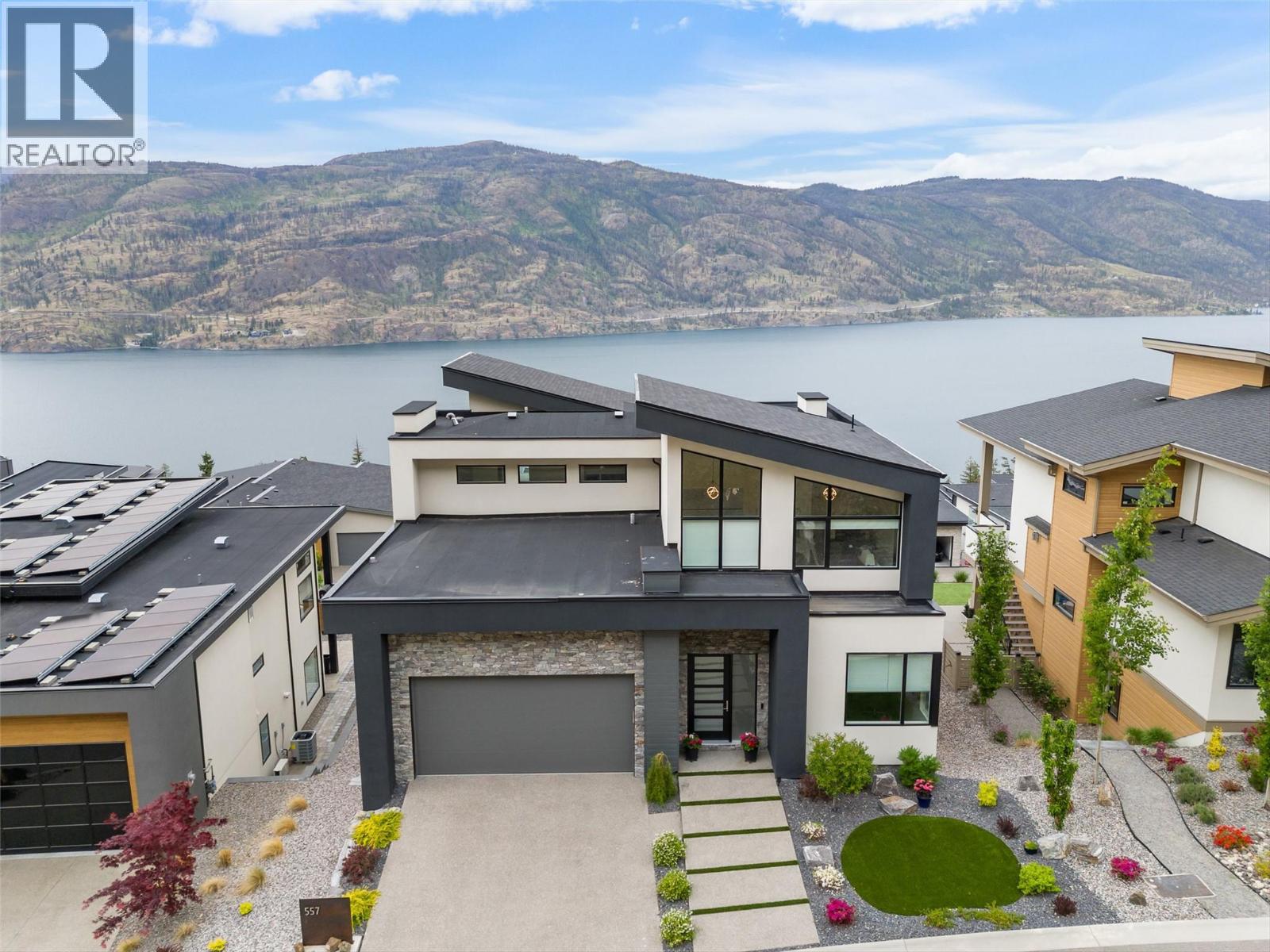 557 Clifton Court, Kelowna - Image 1