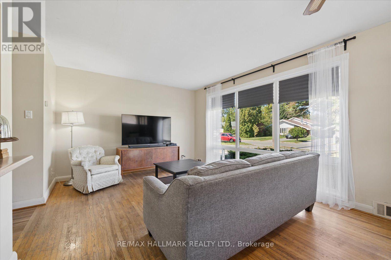 73 DEERFIELD ROAD - 10