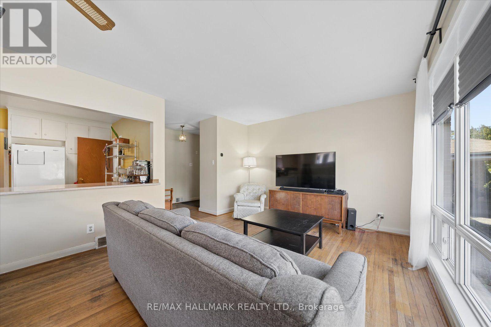 73 DEERFIELD ROAD - 11