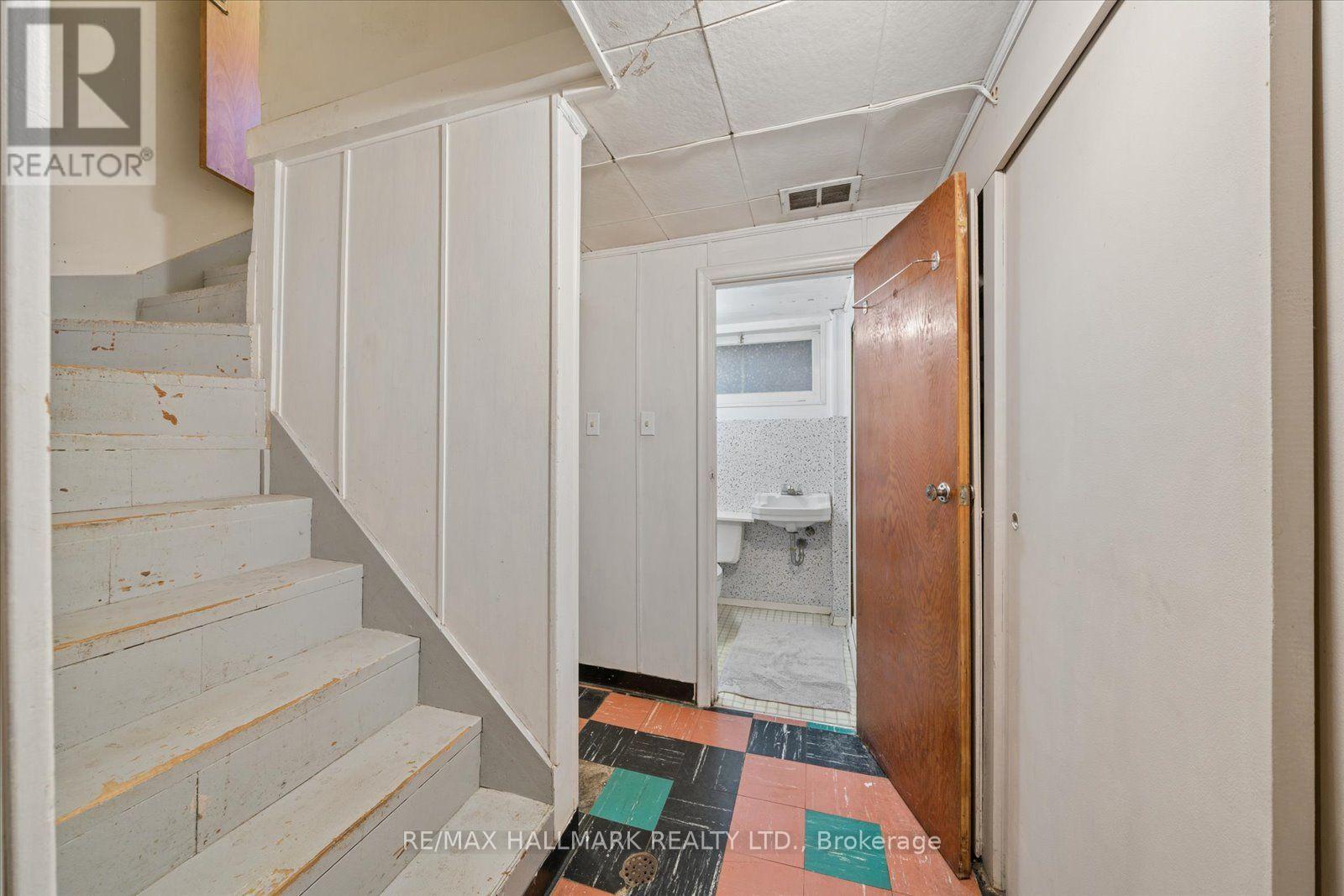 73 Deerfield Road, Toronto, ON photo 33