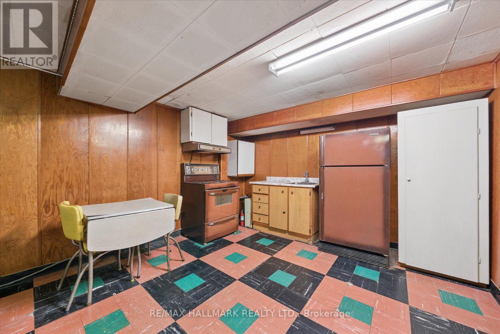 73 DEERFIELD ROAD - 37