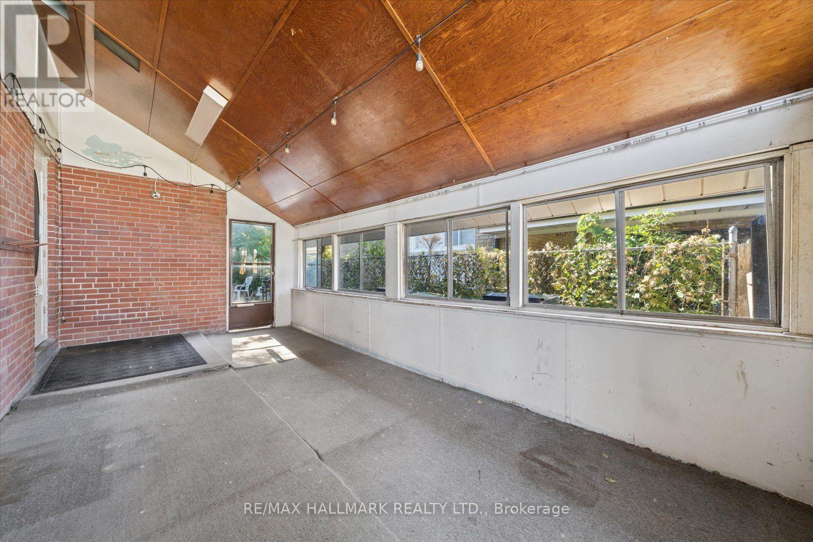 73 DEERFIELD ROAD - 6